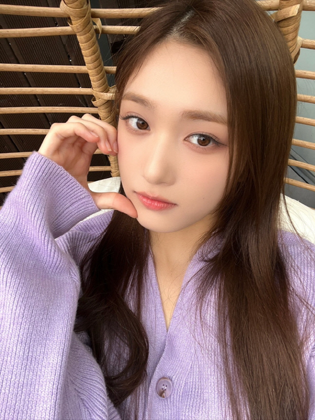 아이브 '레전드막내' 이서 "中졸업식 꼭 참석하고팠는데"