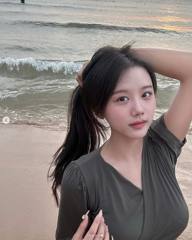 '이동국 딸' 재시, 17살 되더니 성숙미 제대로..베트남도 접수한 톱모델