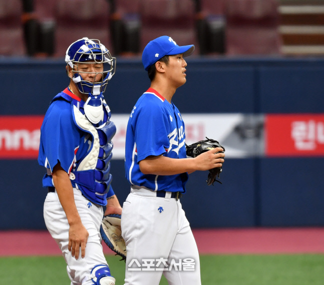 [포토]야구대표팀 동점 허용한 이의리