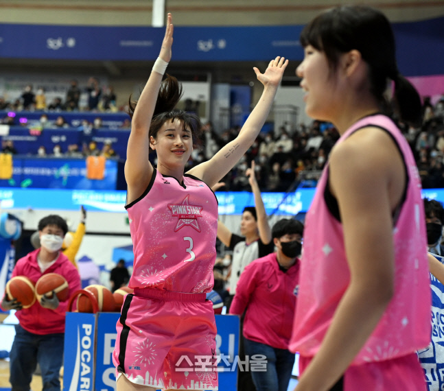 [포토] 강이슬, 3점슛 콘테스트 우승 차지