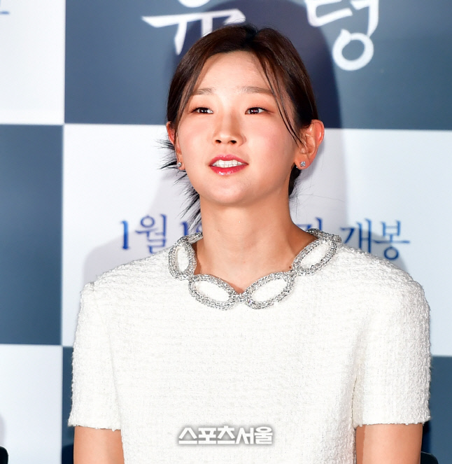 인사말하는 박소담, 영화 '유령' [포토]