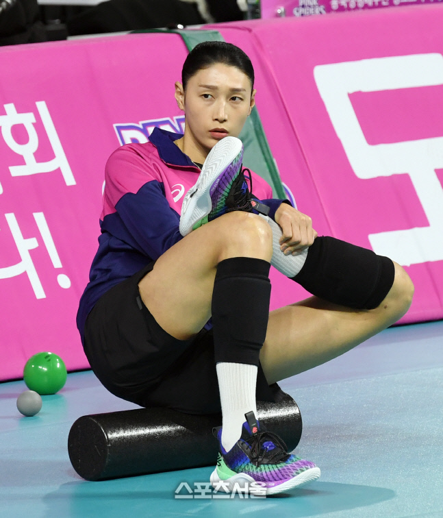 [포토]출전 준비하는 흥국생명 김연경