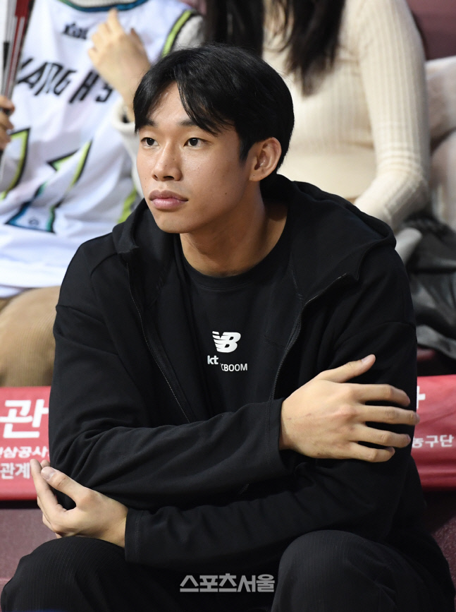 [포토]KT에서 아시아 쿼터로 영입한 데이브 일데폰소