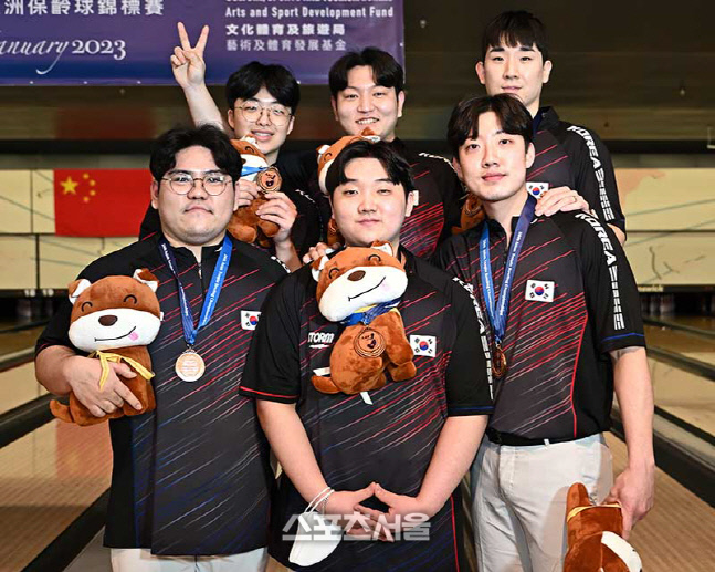 볼링 남자 4인조