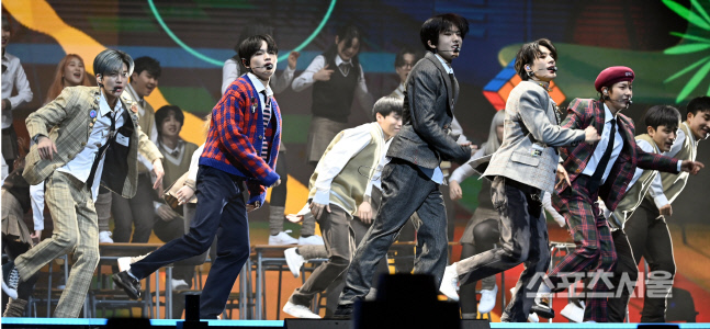 '세상을 흔든' NCT DREAM, 대상까지 '버퍼링' 없는 성장[제32회 서울가요대상]
