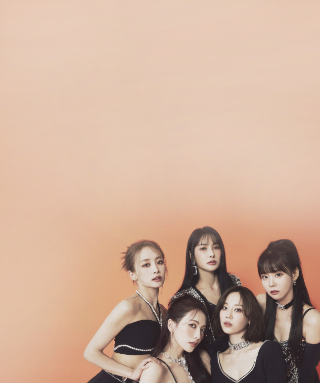 걸그룹 카라, 7년 6개월 만 신보…\'마마 어워즈\'..