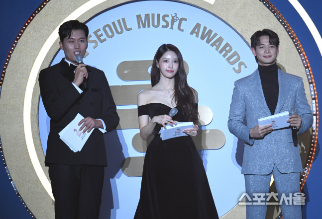 [포토] 김일중-미주-민호, 서울가요대상 명MC