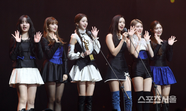 [포토]아이브, 서울가요대상 본상 수상