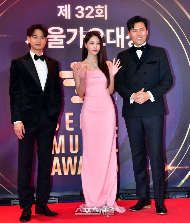 사회맡은 민호, 미주, 일중, 서울가요대상 레드카펫[포토]