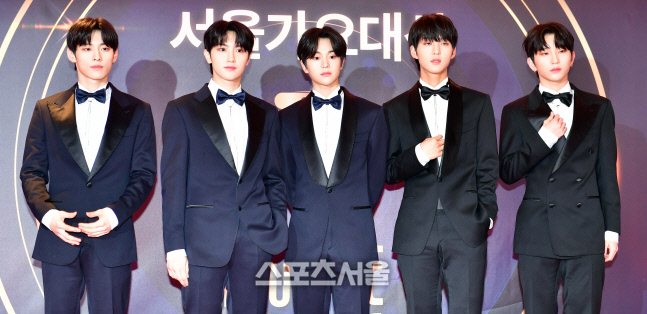 서울가요대상 레드카펫 오른 TNX[포토]