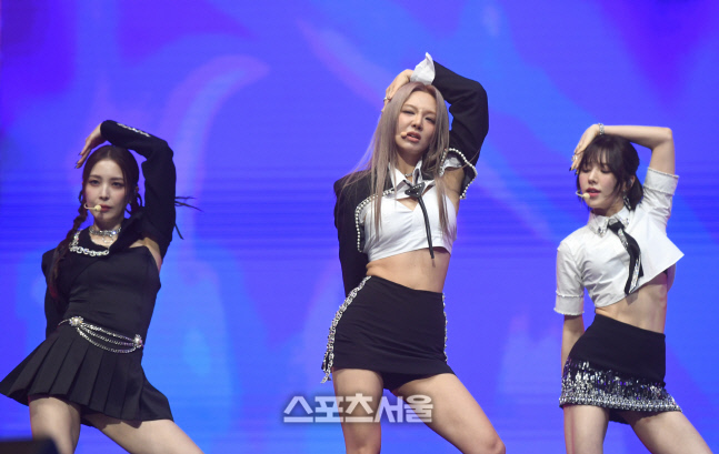 [포토] 갓더비트 보아-효연-웬디 \'강렬한 눈빛\'