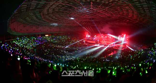 '서울가요대상' KSPO DOME 가득 메운 열기[포토]