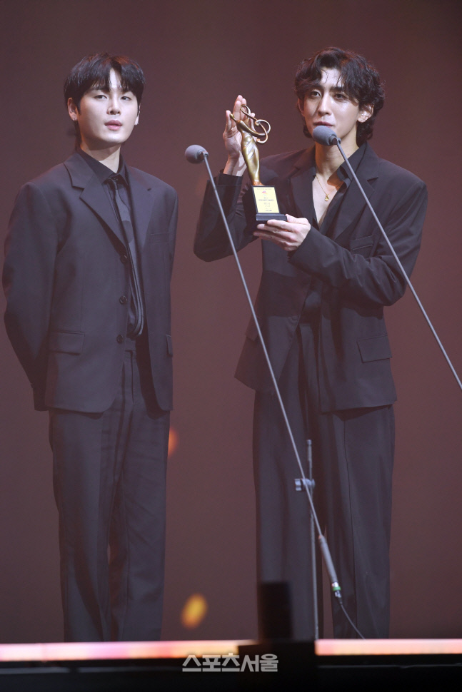 [포토]잔나비, 서울가요대상 밴드상 수상