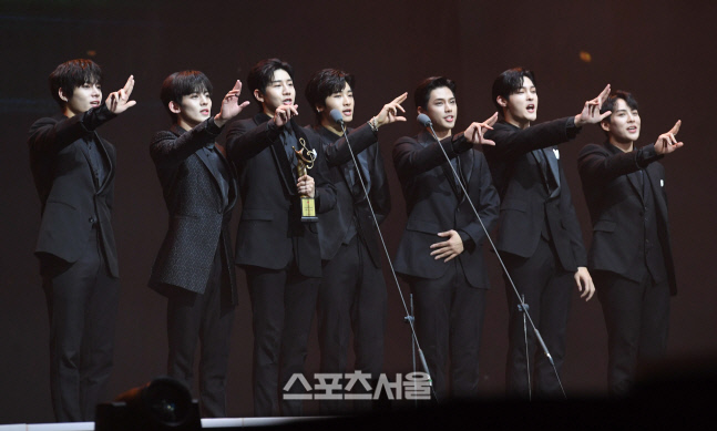 [포토]TAN, 서울가요대상 뉴웨이브스타상 수상