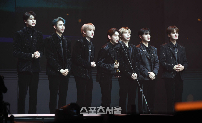 [포토]템페스트, 서울가요대상 아이돌플러스 뉴스타상 수상