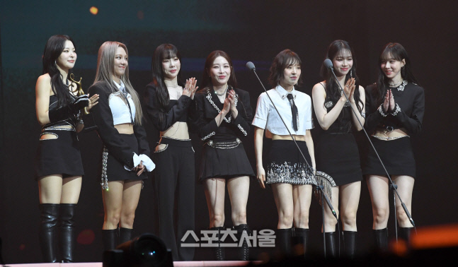 [포토]갓더비트, 서울가요대상 본상 수상