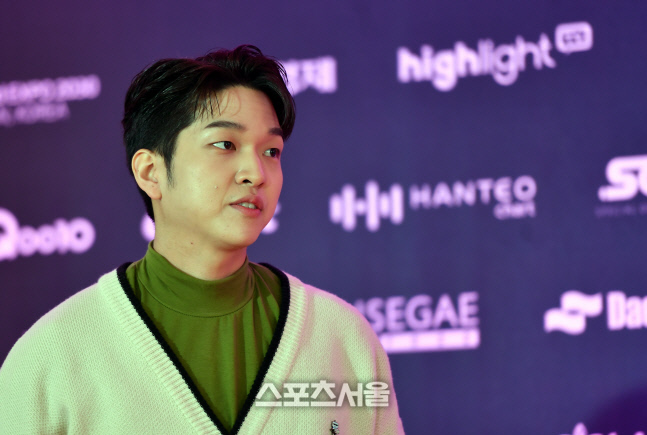 '저 지금 진지모드' 서가대 레드카펫 사회맡은 개그맨 유재필[포토]