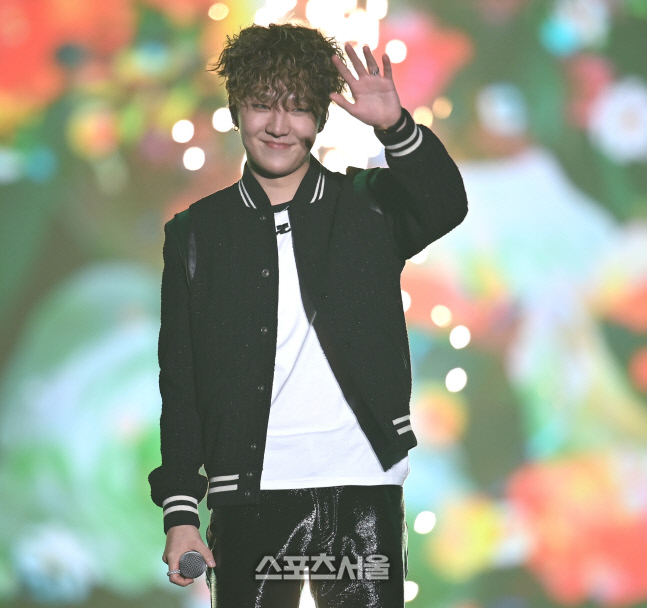 [포토] 비오 \'심쿵 아이컨택\'