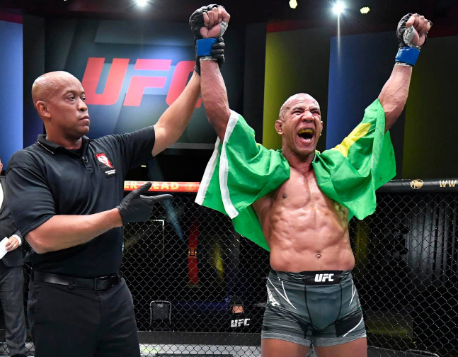 208610520_10159413622332390_4850976691062334745_n