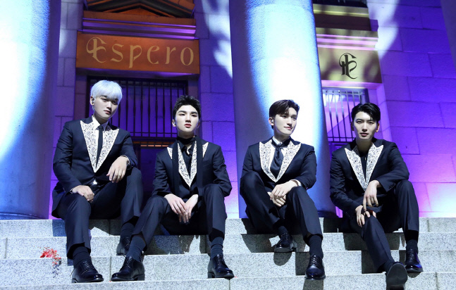 에스페로, 김호중 참여 '엔들리스'로 음원 차트 장기 집권