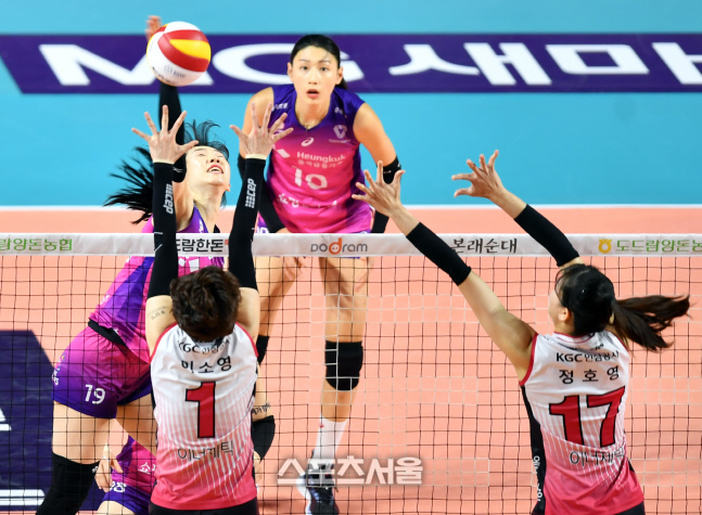 '연경 언니도 보는데' 김미연[포토]