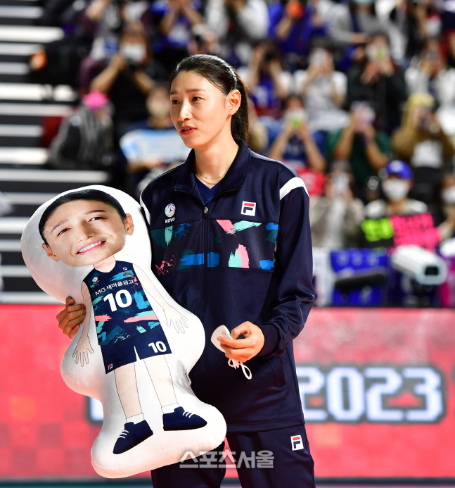 팬투표 1위한 김연경[포토]