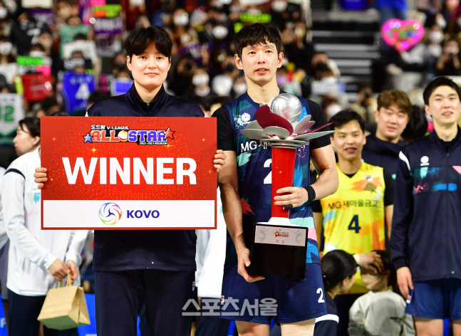 후배들 물리치고 우승한 M-스타들[포토]