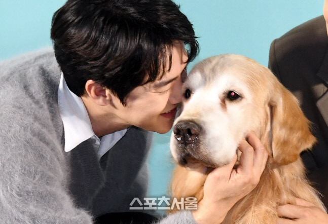 [포토]'멍뭉이' 유연석, 반가운 마음에...