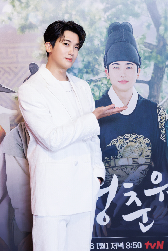 '청춘월담' 박형식 "조선시대 사극은 처음…왕세자 옷 해질 때까지 촬영"