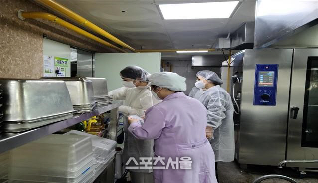 경기도, 학교 등 집단급식소 대상 식중독 예방 합동 점검