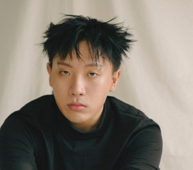 라비·송덕호 이어 병역기피 연예인 3호 나왔다…라비 소속사 나플라