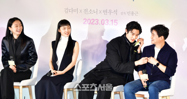 '감독님, 코가 좋지않아요' 변우석[포토]