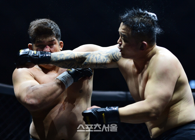 GSP의 제자를 격침시킨 최원준, "고전할 때마다 세컨드에게 아내와 딸의 이름을 외쳐달라고 했다"