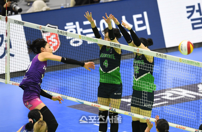 [포토]흥국생명의 승리를 이끈 김연경