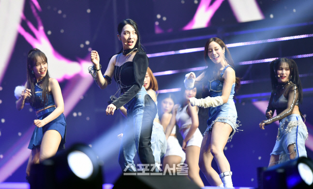 \'카라하면 엉덩이춤이지!\'[포토]