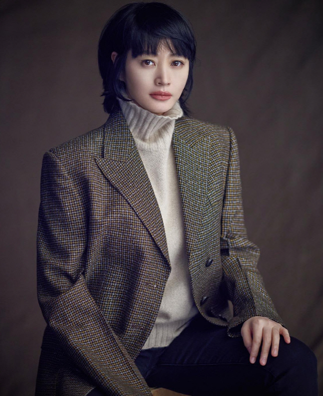 '절친' 선후배 김혜수-한지민, 나란히 '강진' 피해 튀르키예 1억원 기부