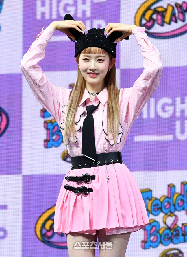 [포토]스테이씨 시은, 사랑스런 하트