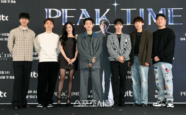 [포토]'피크타임' 제작발표회, MC 이승기와 심사위원들