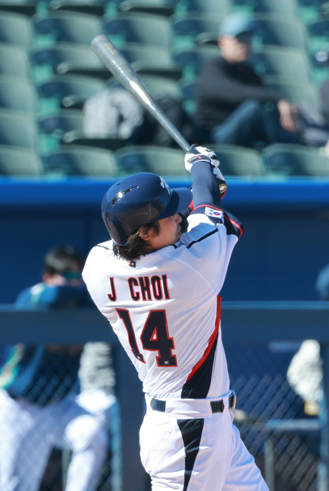 최정 솔로포 작렬