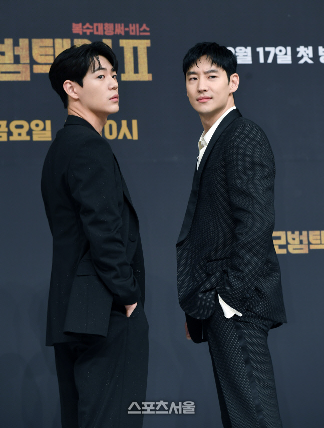 [포토]신재하-이제훈, '택시 기사'끼리!