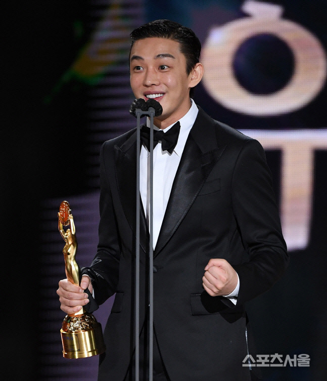 '20년 커리어 물거품' 유아인, 국과수 감정 결과에 쏠린 눈[SS초점]