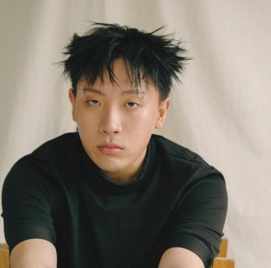 '쇼미 우승자' 래퍼 나플라, 병역 특혜 의혹으로 구속