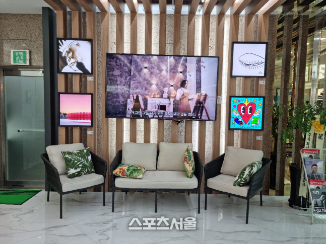 [SS탐방] NFT가 한 자리에 모인 비블록 NFT 기획전…배우 하정우 작품까지