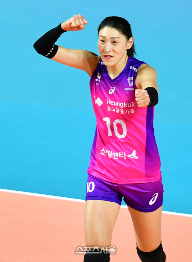 블로킹득점에 신난 김연경[포토]