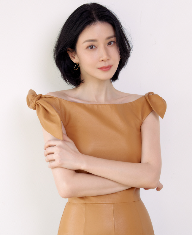 이보영02-출처_제이와이드컴퍼니