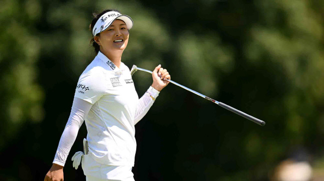 태풍(泰風) 기세 확인한 한류(韓流) '긍정의 힘'으로 정면돌파