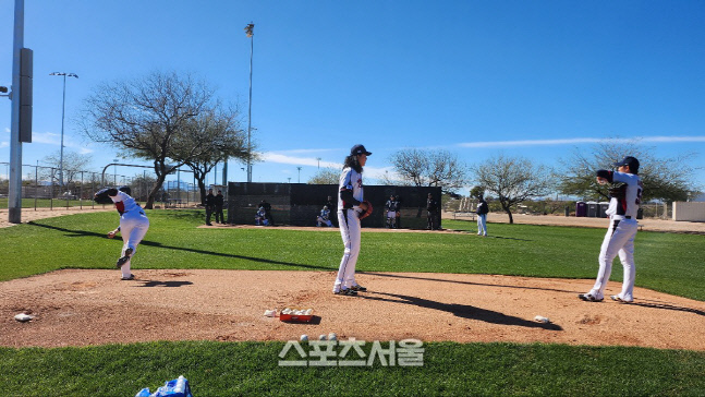 ‘마지막까지 최선을’, WBC 대표팀 고군분투에 맺힌 땀방울[SSinAZ]