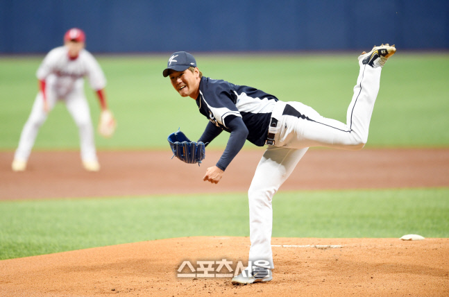 [포토]WBC 대표팀 김광현, 역동적으로!