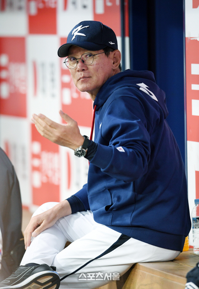 [포토]WBC 준비하는 이강철 감독