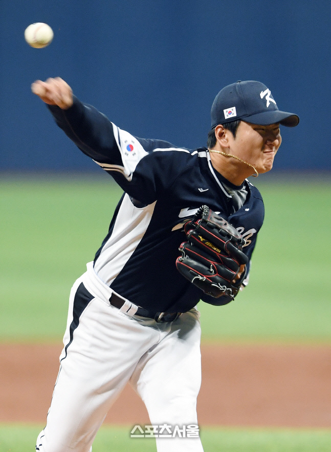 [포토]WBC 대표팀 곽빈, 혼신을 다해...